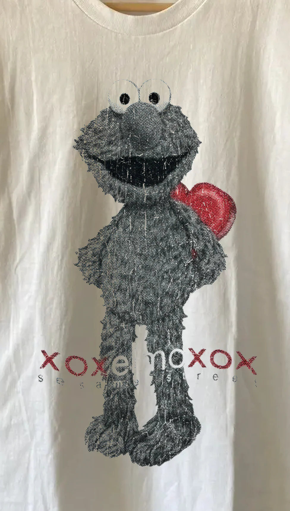 Rare Elmo Valentines Day Washed White Tee - Image 2