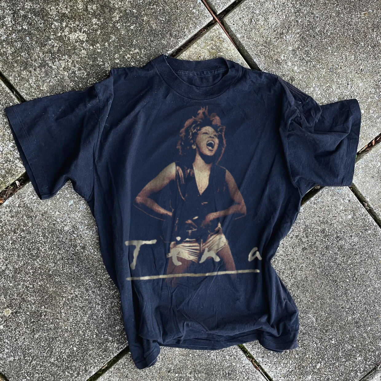 Tina Turner - Whats's Love 1993 Tour Rare Vintage Washed Black Tshirt - Image 3
